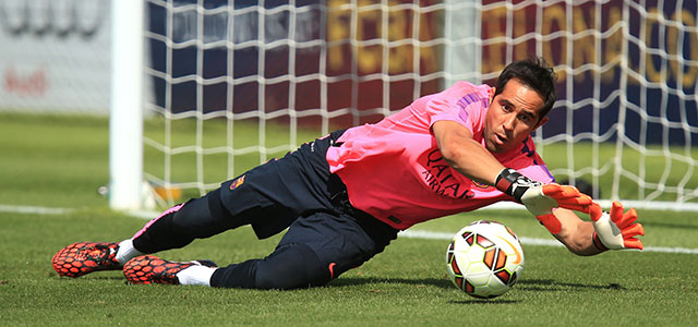 De 33-jarige Claudio Bravo hoort bij de duurste keepers aller tijden.