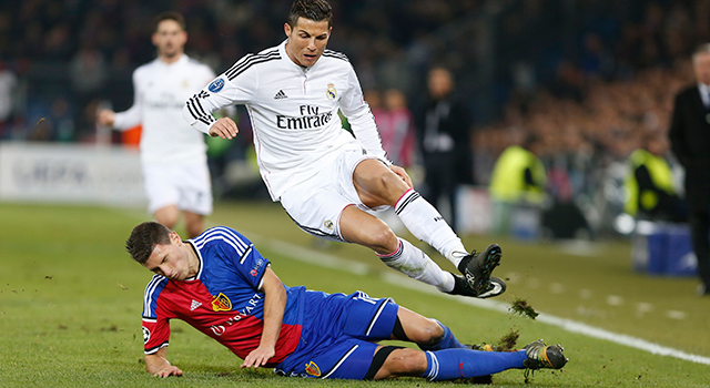 Cristiano Ronaldo evenaarde tegen FC Basel voormalig Real Madrid-aanvaller Raúl door zijn 71ste treffer in de Champions League te maken. De Zwitsers voorkwamen desondanks dat de 5-1 afstraffing in Madrid een vervolg kreeg.