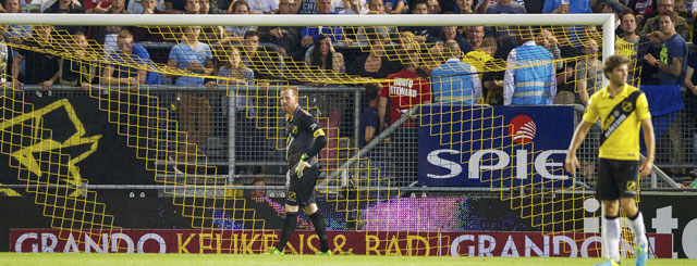 Jelle ten Rouwelaar baalt van de 1-1.