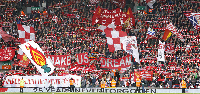 De Liverpool-fans zorgden met een indrukwekkend eerbetoon voor een onvervalst kippenvelmoment.