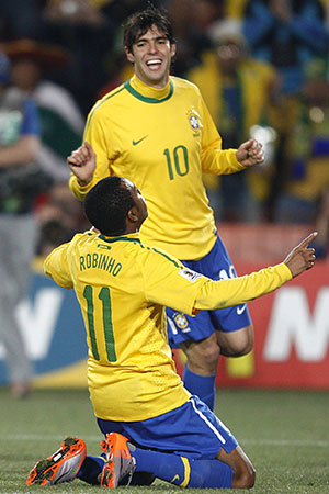 Zoals verwacht gaan Kaká en Robinho niet mee met Brazilië naar het WK.