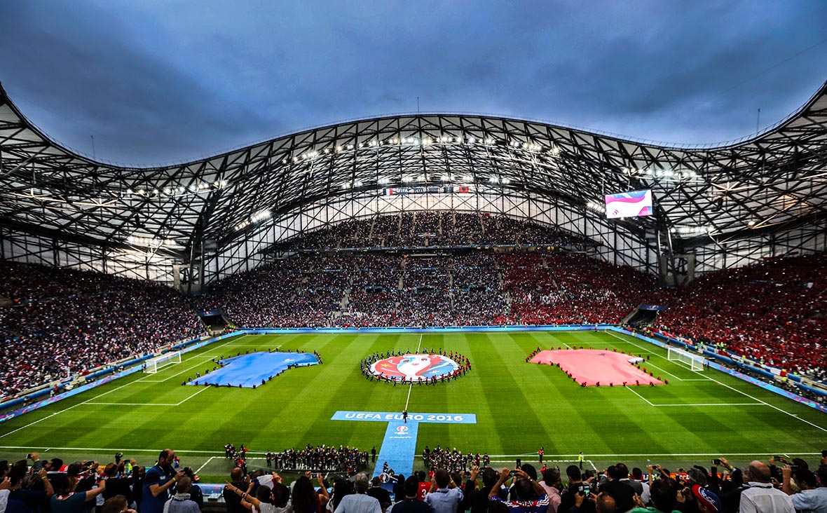 De tweede wedstrijd van gastland Frankrijk werd afgewerkt in het prachtige Stade Vélodrome in Marseille en dat leverde deze fijne plaat op.