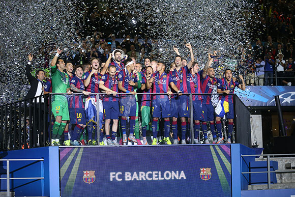 Het feest barst los nadat Barcelona voor de vijfde keer in de clubgeschiedenis de Champions League/Europa Cup I in de wacht heeft gesleept.