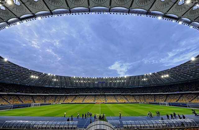 Het Olympisch Stadion in Kiev is vanavond het decor van Dnjepr Dnjepropetrovsk - Ajax.