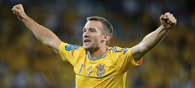 Andriy Shevchenko namens Oekraïne op het vorige EK.