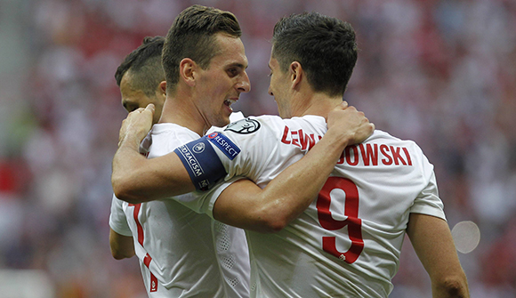 Arek Milik was met zes goals in de afgelopen EK-kwalificatiecampagne goud waard voor Polen.