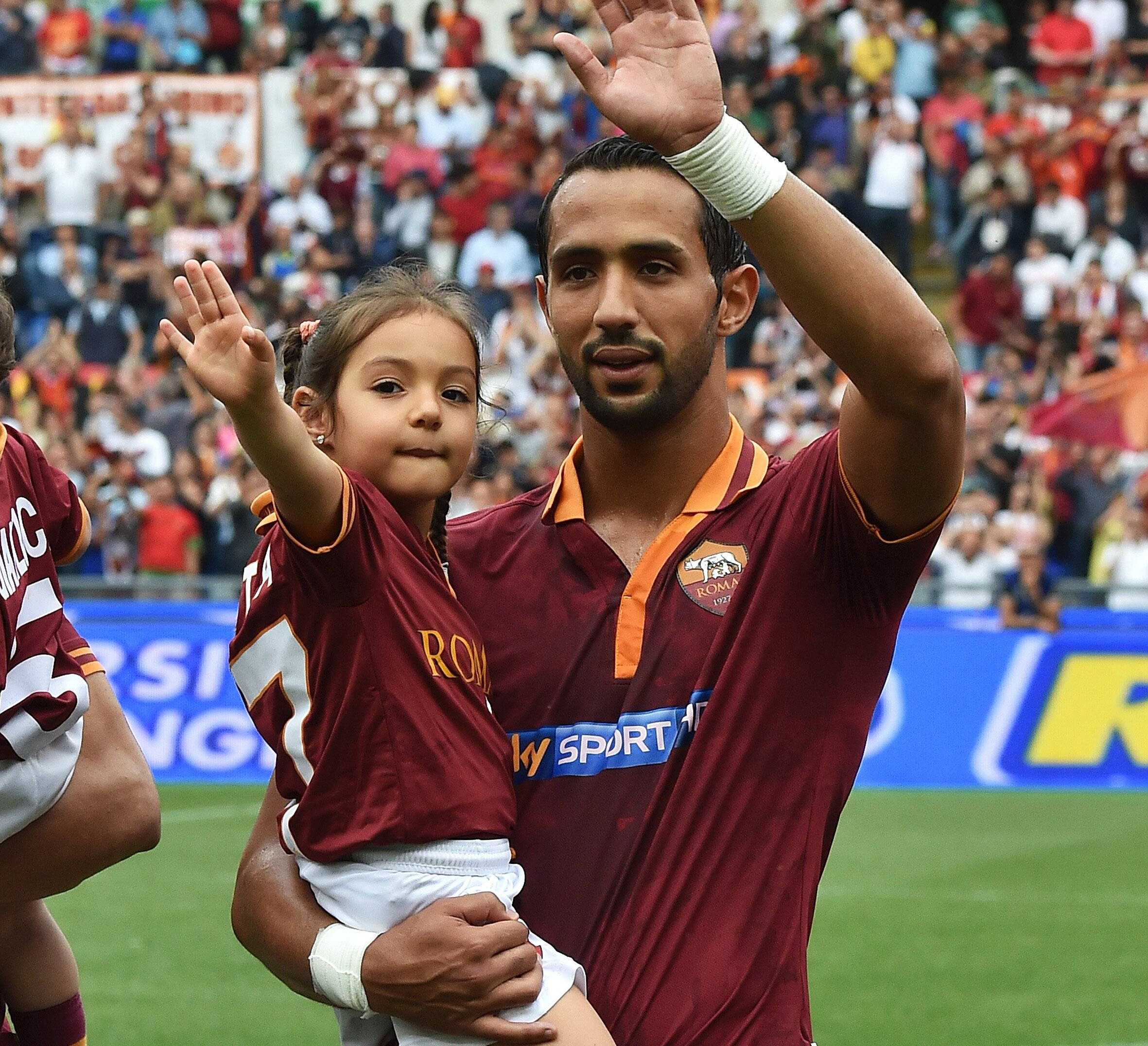 Mehdi Benatia, ploeggenoot van Urby Emanuelson en Kevin Strootman, is gewild. Zwaait hij binnenkort af in Rome?