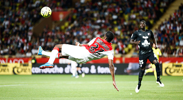 Geoffrey Kondogbia slaagde in het seizoen 2012/13 niet bij Sevilla, maar heeft zich bij AS Monaco in de kijker gespeeld van Inter en AC Milan.
