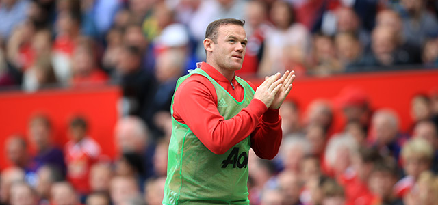 Wayne Rooney begon voor het eerst dit seizoen op de bank in een competitieduel. Pas in de 83ste minuut mocht de aanvoerder opdraven als vervanger van Marcus Rashford.