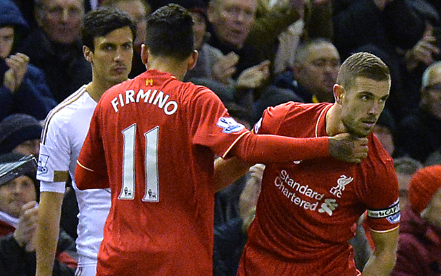 Liverpool-aanvoerder Jordan Henderson maakte zijn rentree als vervanger van Roberto Firmino.