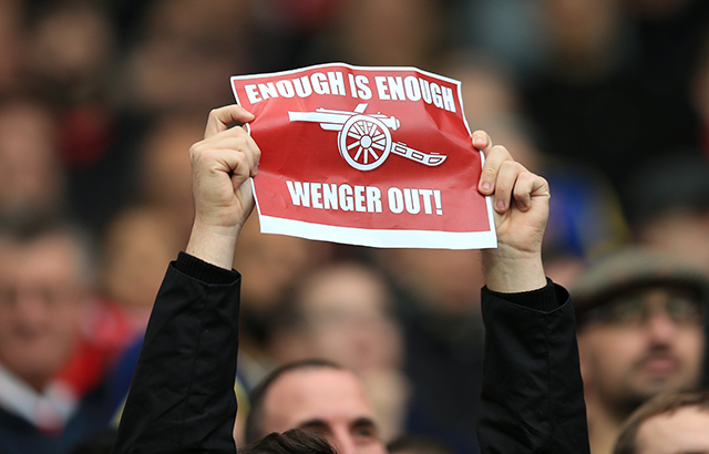 Het geduld van de Arsenal-fans met manager Arsène Wenger raakt op.