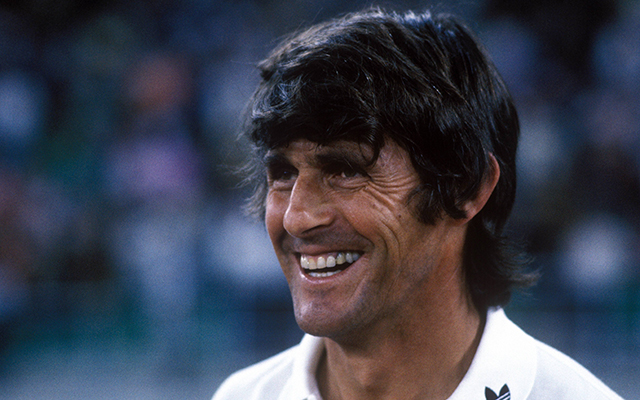 De Joegoslavische trainer Bora Milutinovic was in 1990 de man achter het succes van Costa Rica. In totaal was hij met vijf verschillende landen actief op het WK.