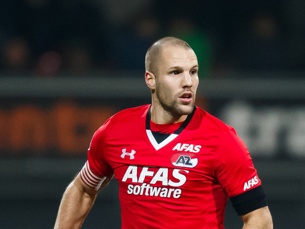 Zonder de geblesseerde aanvoerder Ron Vlaar presteert AZ in de Eredivisie cijfermatig ruim de helft minder dan wanneer de verdediger er wel bij is.