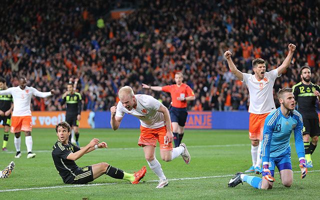 Davy Klaassen tilt de score naar 2-0 met zijn eerste goal voor Oranje.