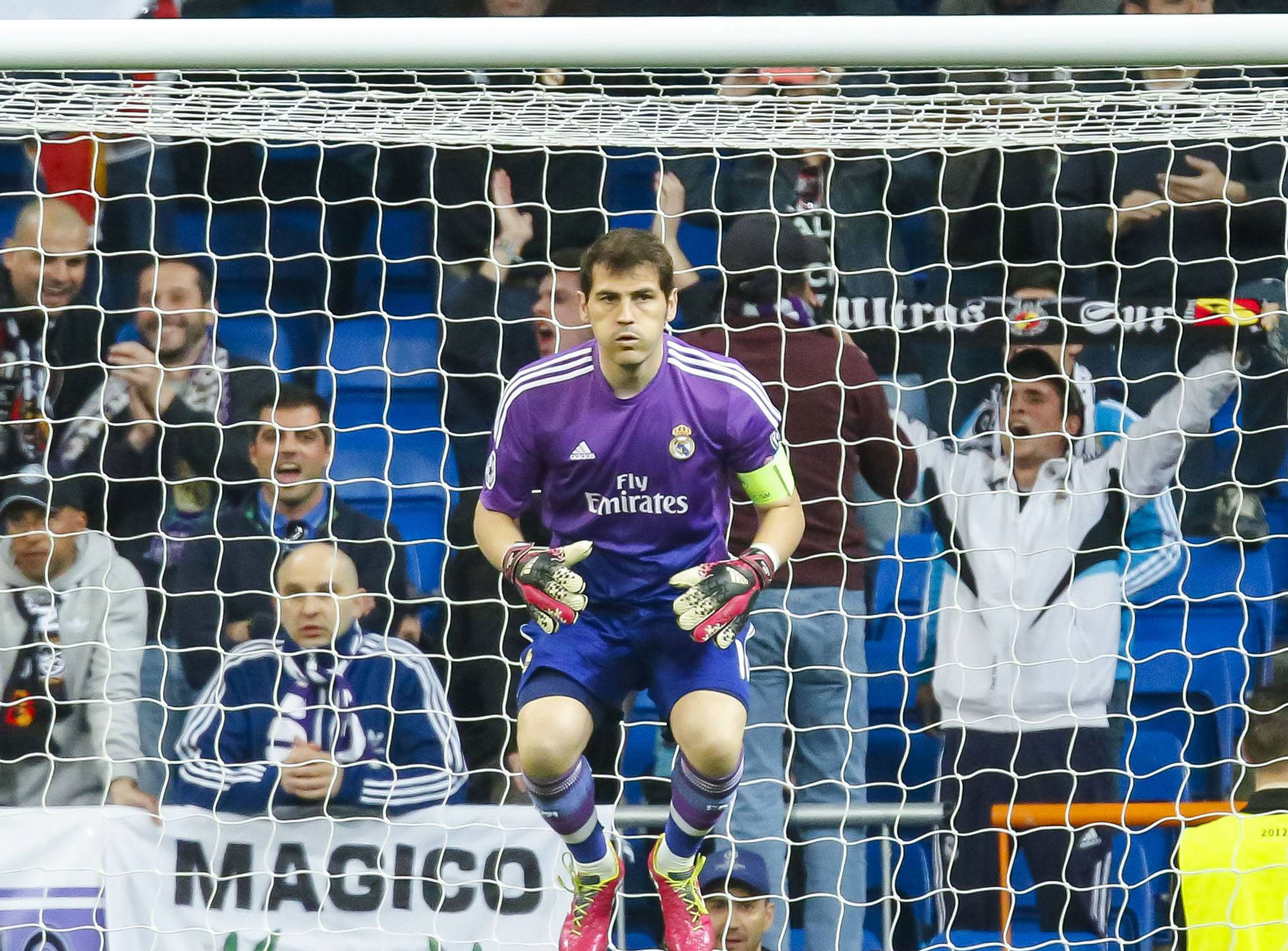 Iker Casillas werd letterlijk de reddende engel van Real.