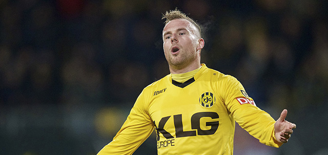Jordy Buijs baalt na een gemiste kans van Roda JC Kerkrade.