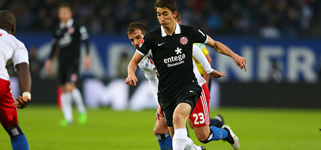 Na weinig succesvolle verhuurperiodes bij FSV Mainz en Southampton zou AC Milan nu interesse hebben in Filip Djuricic.