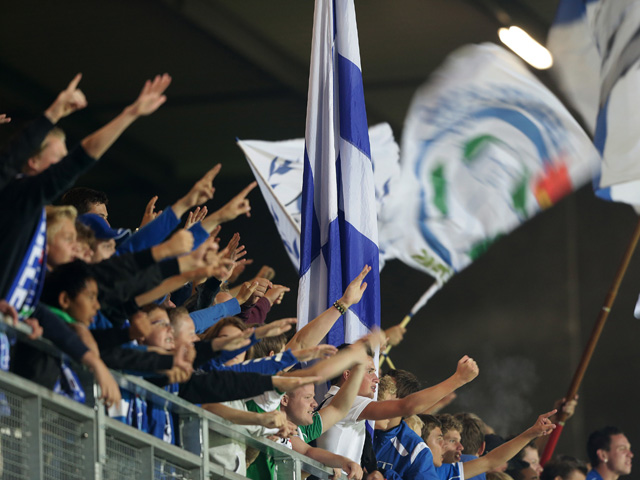 PEC Zwolle beleeft de beste seizoenstart ooit. Na vier duels staat de ploeg van trainer Ron Jans met twaalf punten stijf bovenaan. Bovendien lonkt de vijfde zege met de thuiswedstrijd tegen FC Utrecht voor de boeg. Op de foto blijdschap na de 2-0 zege op SC Cambuur. 