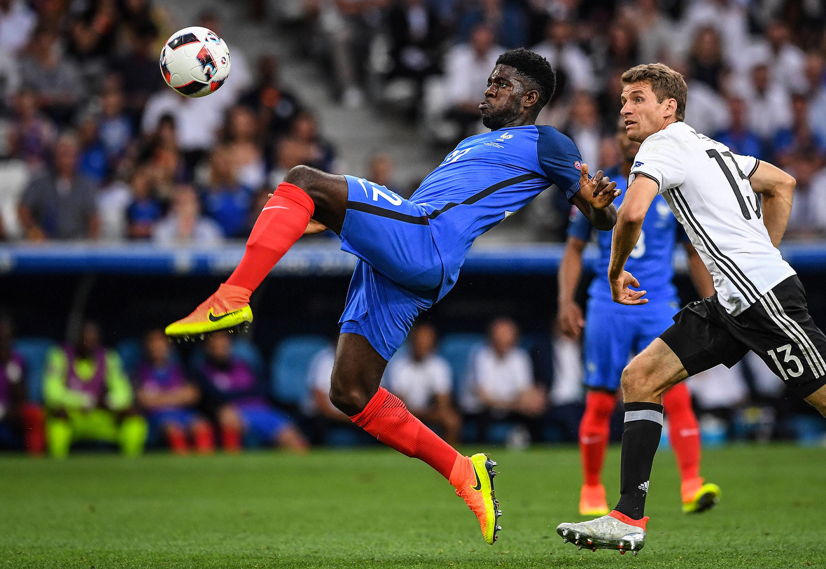 Samuel Umtiti debuteerde in de kwartfinale tegen IJsland en maakte ook tegen Duitsland een uitstekende indruk.