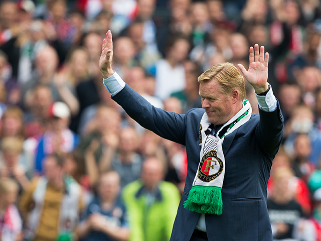 De Kuip neemt op grootse wijze afscheid van Ronald Koeman. En de coach doet hetzelfde. Hij bezegelt door met 5-1 te winnen van seizoensrevelatie SC Cambuur de tweede plek. Feyenoord mag opnieuw gaan proberen de poulefase van de Champions League te bereiken.