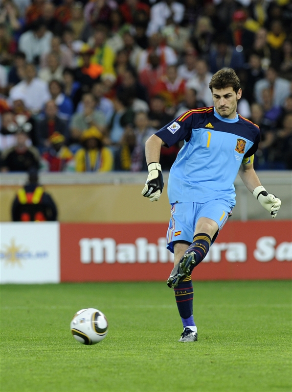 Casillas was vijftien jaar lang eerste keus onder de lat bij Spanje en werd daardoor zelfs recordinternational