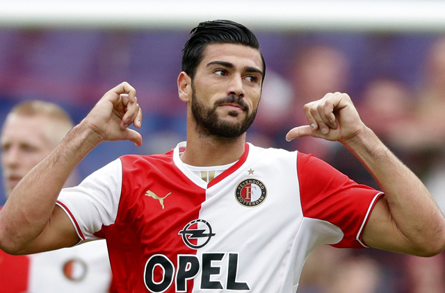 Hij mag zichzelf dan afficheren als slowstarter, scoren gaat Graziano Pellè dit seizoen goed af. De Italiaanse spits permitteert zich na zijn 2-0 tegen Roda JC een Kezmannetje.