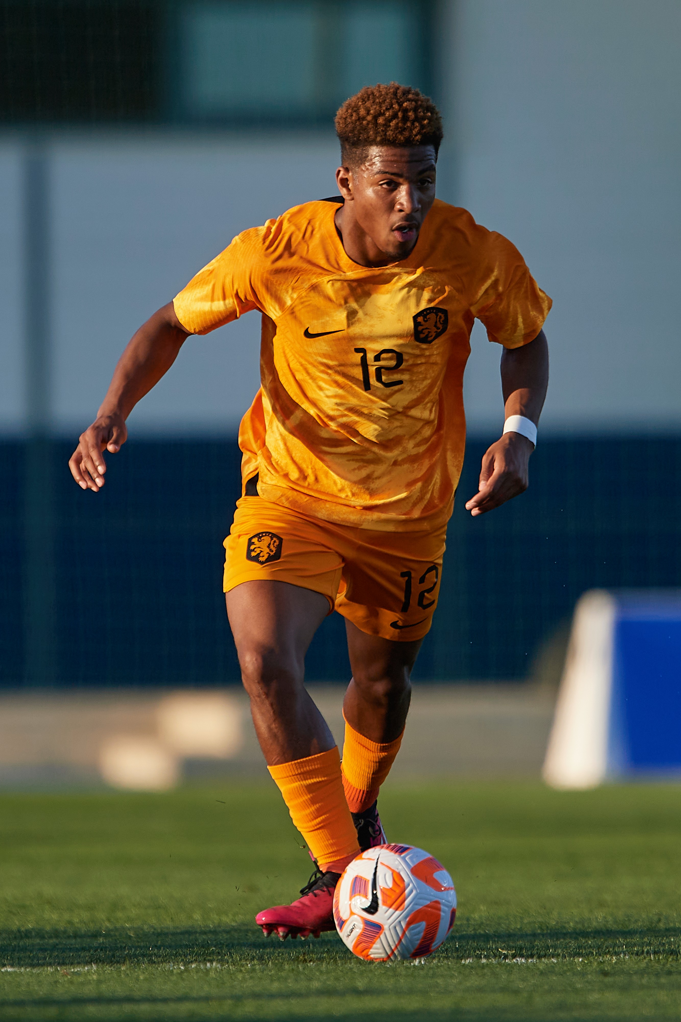 Sambo maakte in maart zijn debuut voor Jong Oranje.