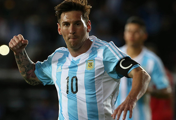 Vanavond weer een juichende Messi of zal hij afdruipen als na de WK-finale?