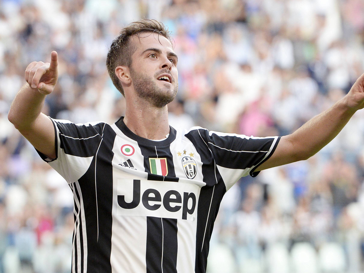 Miralem Pjanic heeft de harten van de Juventus-fans al gestolen. Hij was dit seizoen in twaalf Serie A-duels goed voor vijf treffers en vijf assists.