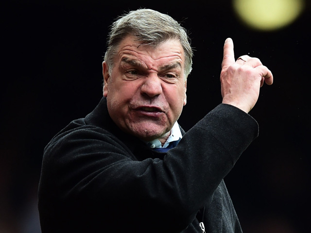 Big Sam, zoals de bijnaam van Sam Allardyce luidt, is niet vies van een confrontatie. De forse manager zal bijvoorbeeld nooit bevriend raken met Chelsea-manager José Mourinho, die na een duel met West Ham United klaagde over de defensieve speelwijze van de opponent. &#039;Ik wist het, hij kan het gewoon niet hebben. Hij kan me van alles vertellen, maar het kan me werkelijk niets schelen&#039;, reageerde Allardyce met een brede grijns op de kritiek. Na een periode bij West Ham werd de manager onlangs aangesteld bij Sunderland, waar hij Dick Advocaat opvolgde.