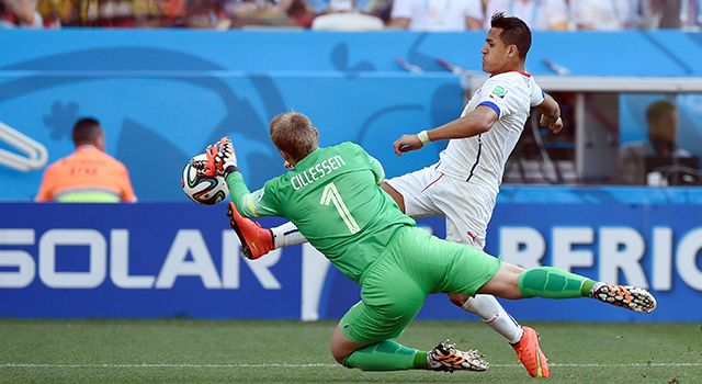 Ondanks de defensieve speelwijze van Oranje kreeg Jasper Cillessen opvallend weinig te doen.