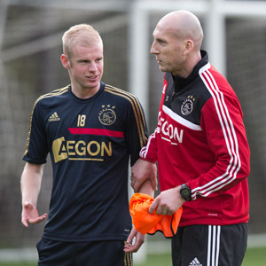 Jaap Stam wil dagelijks op het veld blijven staan om met spelers als Ajax-talent Davy Klaassen te kunnen werken.