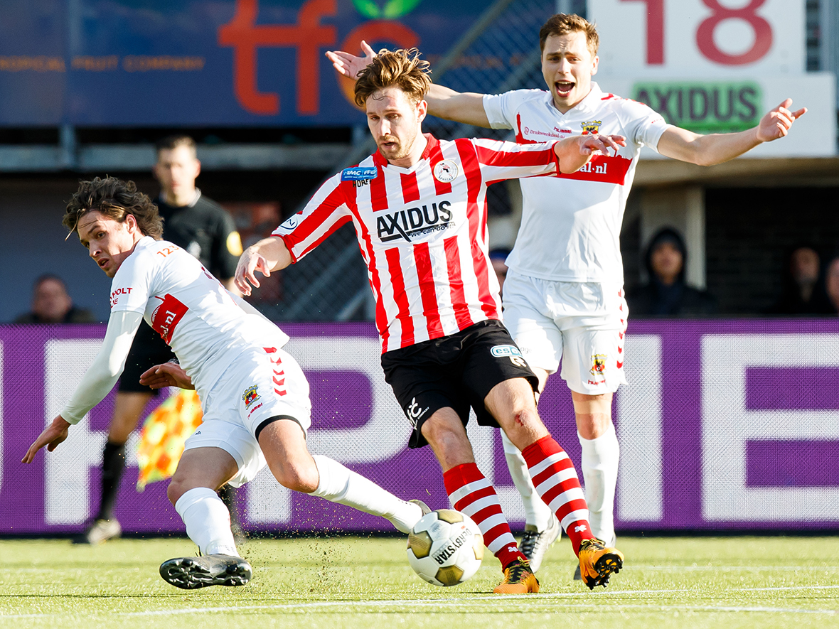 Afgelopen seizoen kwamen beide clubs uit in de Jupiler League. Sparta triomfeerde op Het Kasteel met 3-1.