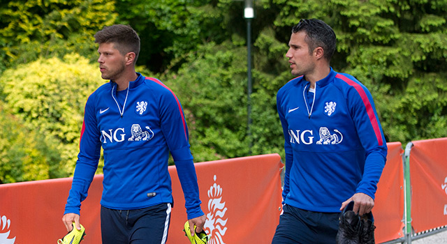 Wordt Klaas-Jan Huntelaar of Robin van Persie ploeggenoot van Wesley Sneijder bij Galatasaray?