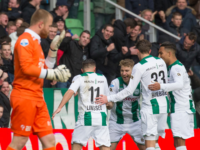 In de twaalfde minuut van het duel tussen FC Groningen en Cambuur stond Michael de Leeuw aan het eind van een geweldige Groningse aanval. Danny Hoesen gaf de bal mooi mee aan Bryan Linssen, die fantastisch controleerde en voorgaf op De Leeuw: 1-0. Oussama Idrissi zorgde voor de eindstand (2-0). 