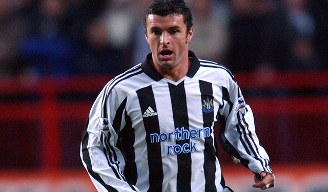 In het seizoen 1992/93 debuteerde Gary Speed als speler van Leeds United in de Premier League, waarna de middenvelder ook nog met Everton, Newcastle United en Bolton Wanderers in die competitie speelde. De teller stopte uiteindelijk bij 535 wedstrijden. Op 27 november 2011 pleegde Speed - toen bondscoach van Wales - zelfmoord.