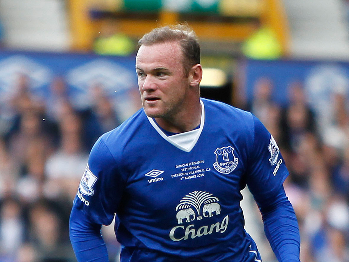 Wayne Rooney speelde in 2015 alweer even in het shirt van zijn oude liefde Everton voor een testimonial. Trekt hij vanaf volgend seizoen weer elke week het blauwe shirt aan?