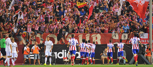 Beeld uit één van de zes onderlinge duels tussen Atlético en Real van dit seizoen.