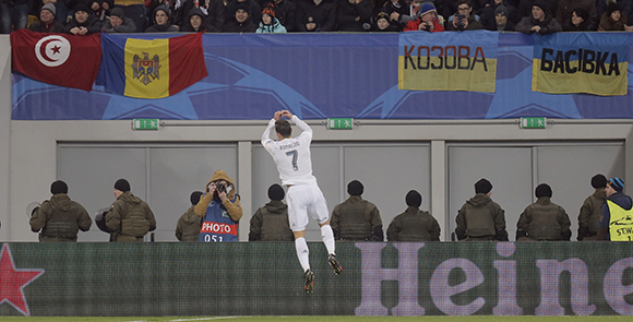 Cristiano Ronaldo maakte tegen Shakhtar Donetsk zijn 450ste doelpunt in clubverband.