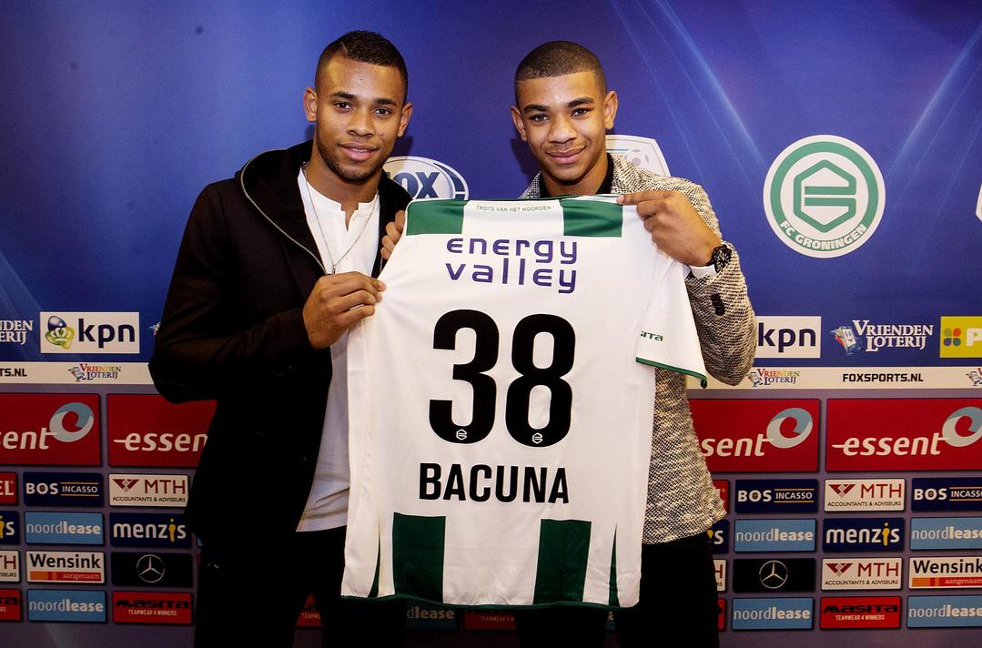 Leandro Bacuna is speciaal vanuit Birmingham overgekomen om hét sportieve hoogtepunt van broer Juninho mee te maken: zijn eerste profcontract bij FC Groningen.