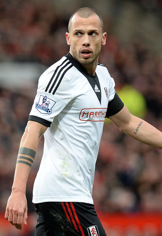 John Heitinga in het shirt van Fulham.