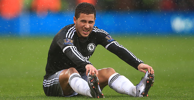 Het uitvallen van Eden Hazard was een domper op de feestvreugde van Chelsea. 