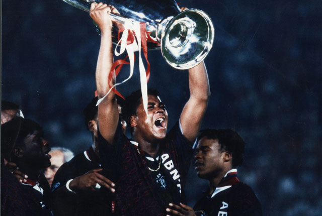 Patrick Kluivert speelde ook tegen AC Milan, dat in 1995 in Wenen door toedoen van de spits de Champions League-finale met 1-0 verloor.