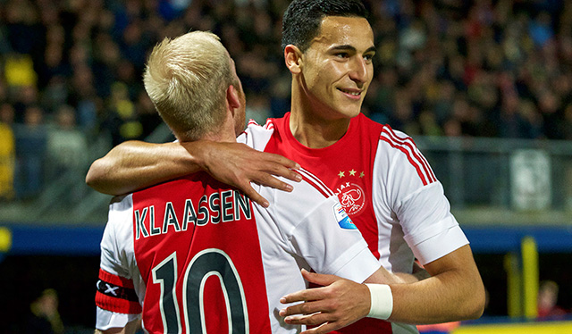 Anwar El Ghazi maakte met zijn assist zowel Davy Klaassen als trainer Frank de Boer blij. 