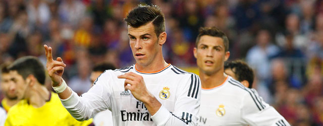 De voor honderd miljoen euro aangetrokken Gareth Bale speelde als centrumspits een onopvallende rol.