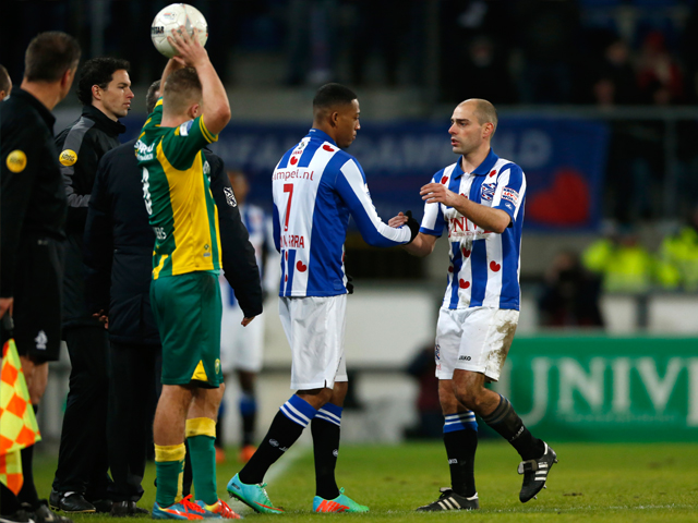 Bij SC Heerenveen kreeg Anthony Lurling, nadat hij overkwam van NAC Breda, meteen een basisplaats. De aanvaller kwam niet tot scoren in het duel dat Heerenveen eenvoudig wist te winnen van ADO Den Haag. Bij een 2-0 stand verliet Lurling het veld. Zijn vervanger Rajiv van La Parra maakte er uiteindelijk 3-0 van.