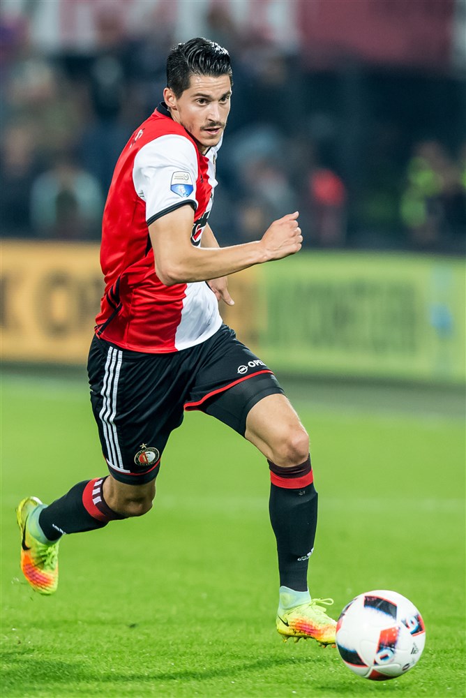 Inmiddels speelt hij in Polen, maar in de Eredivisie kwam Vejinovic onder meer uit voor Feyenoord. 