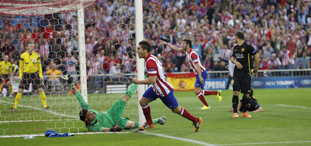 De vreugde bij Koke is groot nadat hij Atlético Madrid al vroeg op voorsprong heeft gezet.