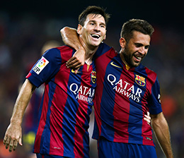 Messi samen met Jordi Alba tijdens de competitiewedstrijd van Barcelona tegen Elche (3-0) eerder dit seizoen, waarin hij twee keer scoorde.