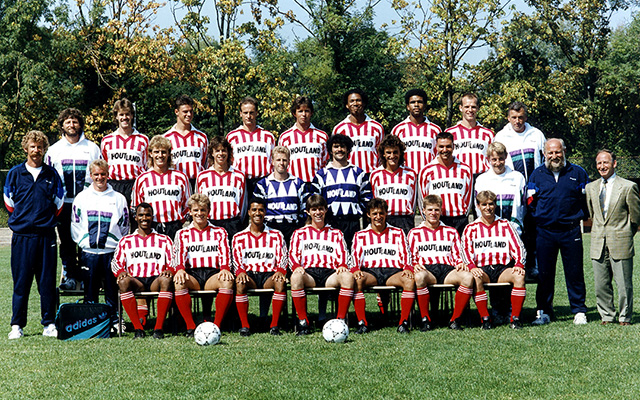 VC Vlissingen speelde van 1990 tot 1992 betaald voetbal, in het tweede seizoen onder de naam VCV Zeeland. Na een herstart in de kelder van de amateurs speelt de club nu in de Hoofdklasse A van het zondagvoetbal.